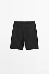 Linen Bermuda shorts with darts