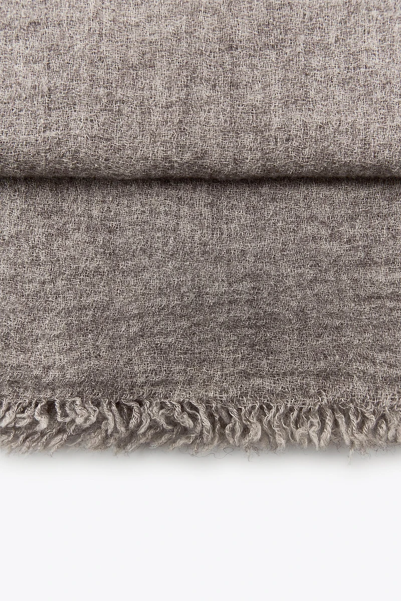 FRINGED WOOL SCARF