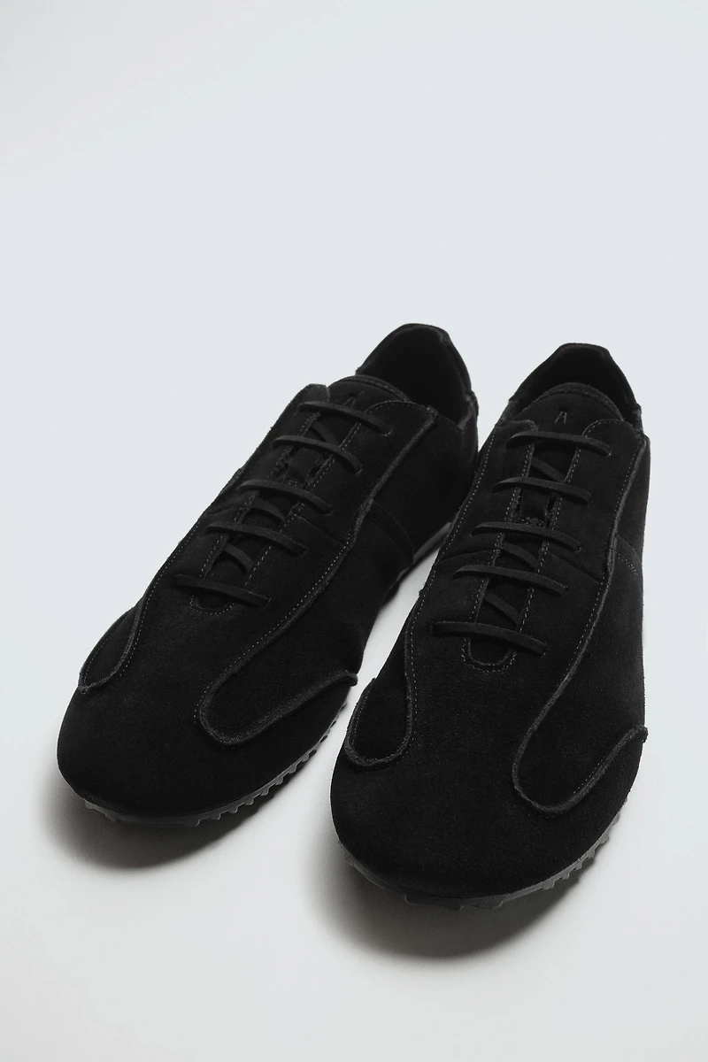 LIMITED EDITION LEATHER SNEAKERS
