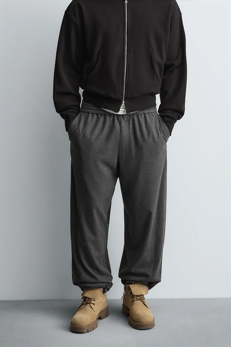 RELAXED FIT TEXTURED PANTS