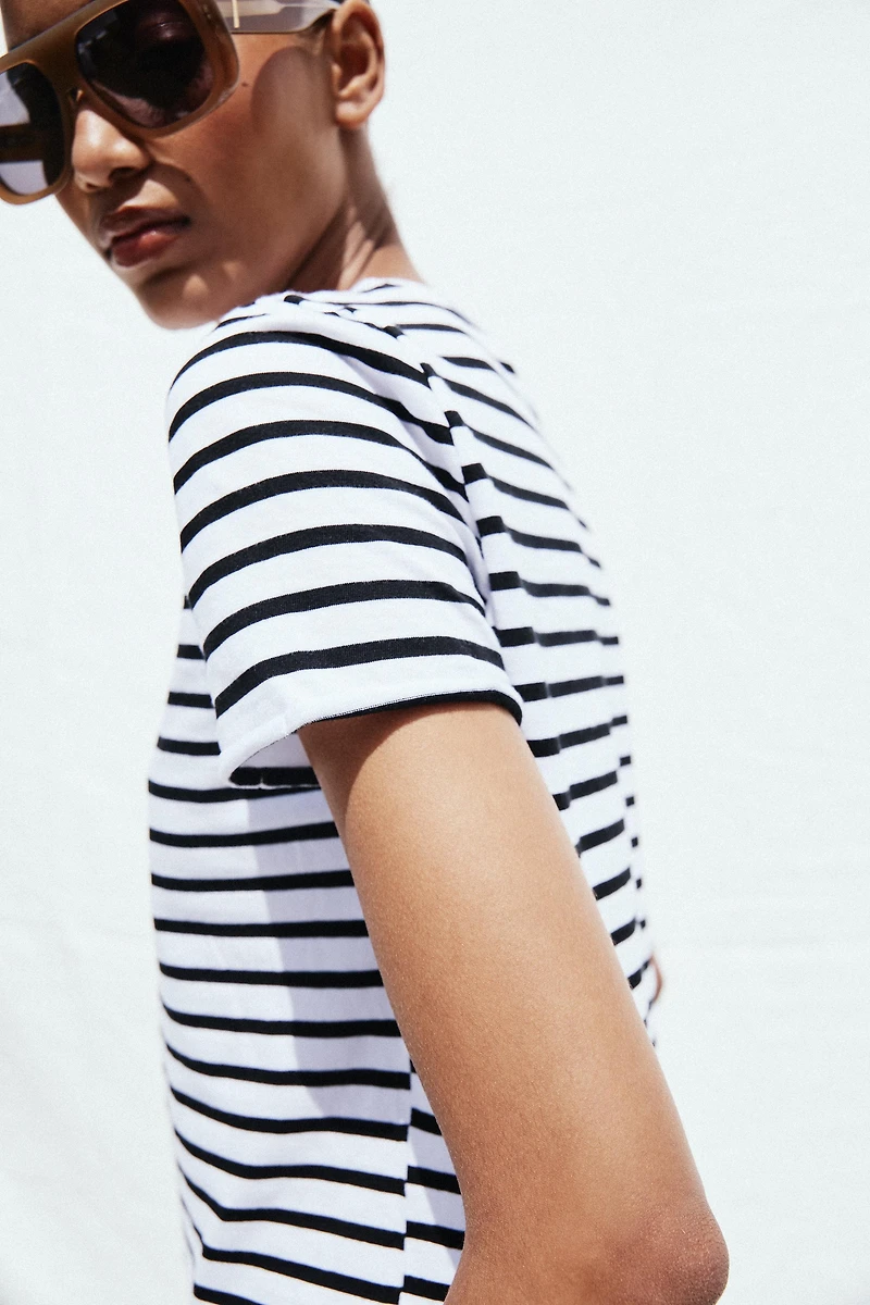WASHED SHORT SLEEVE T-SHIRT