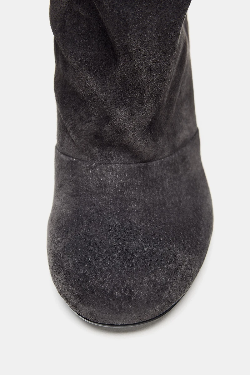 GATHERED LEATHER BOOTS