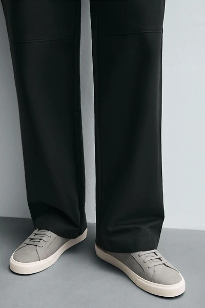 BASIC SNEAKERS