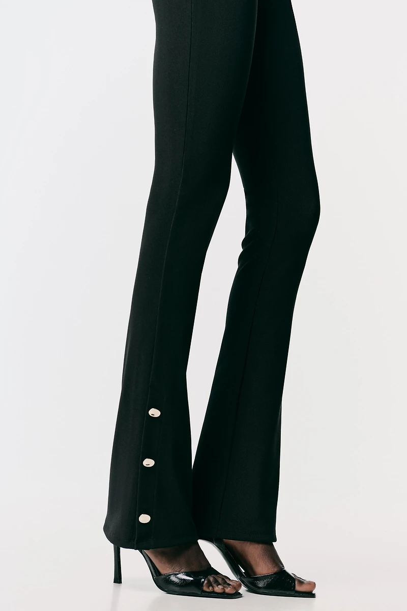 FLARE LEGGINGS WITH BOTTOM BUTTONS