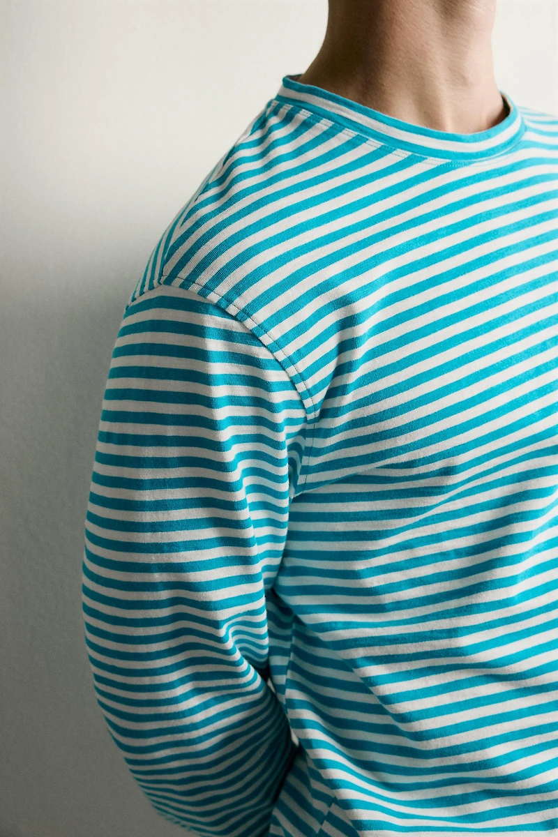 SLUB STRIPED JACQUARD REGULAR FIT T-SHIRT