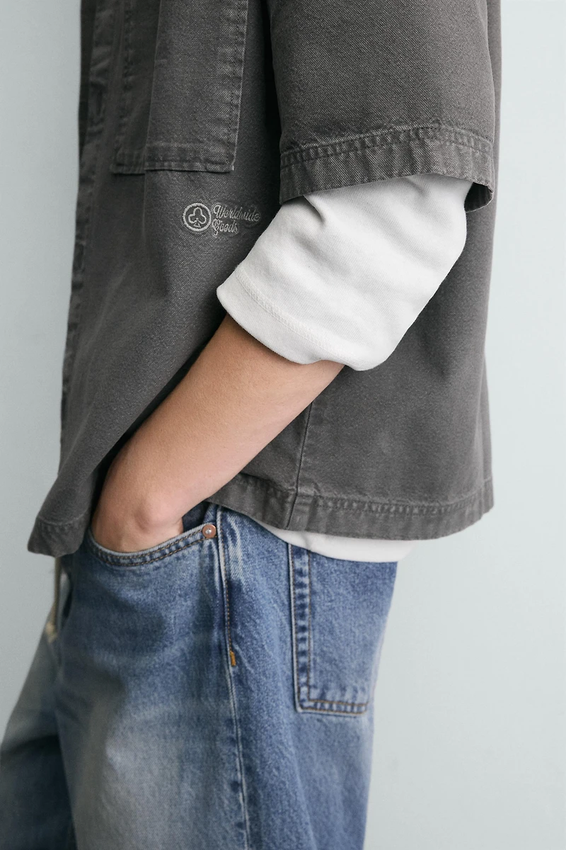 TEXTURED SHIRT WITH POCKETS