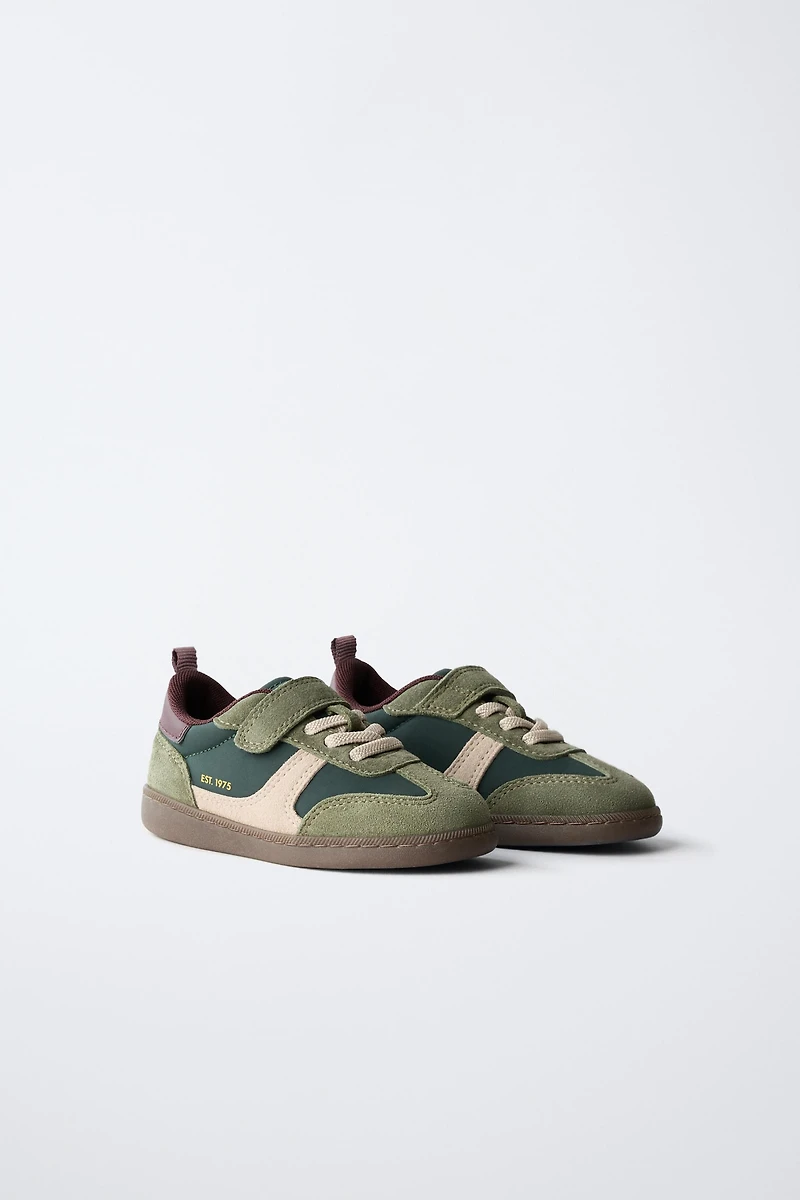 RETRO SNEAKERS