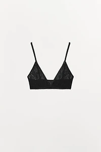 SEAMLESS LACE BRALETTE