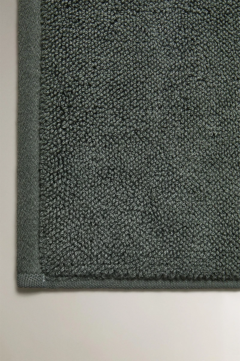 RICE STITCH COTTON BATH MAT