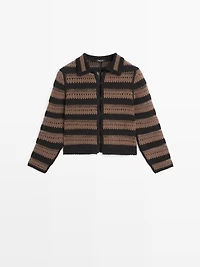 Veste courte en maille crochet à rayures