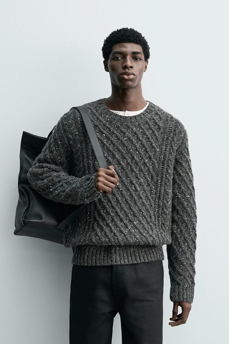 WOOL CABLE KNIT JUMPER