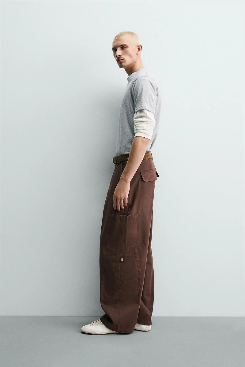 BALLOON FIT CARGO PANTS WITH SEAMS