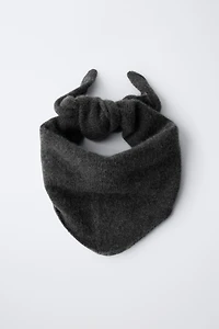 FOULARD TRIANGULAIRE 100 % CACHEMIRE