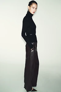 100% WOOL HIGH COLLAR BELTED JUMPER