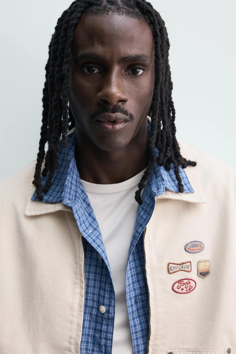 BLOUSON COUPE DÉCONTRACTÉE AVEC PIÈCES