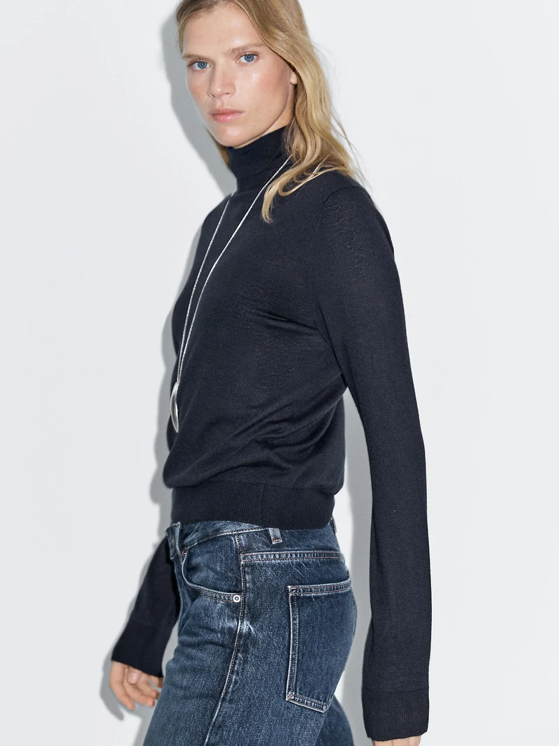 Pull laine col roulé