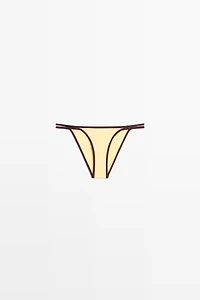 Bas de bikini contrastant
