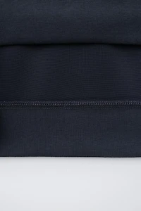 CONTRASTING TRIM TEXT SWEATSHIRT