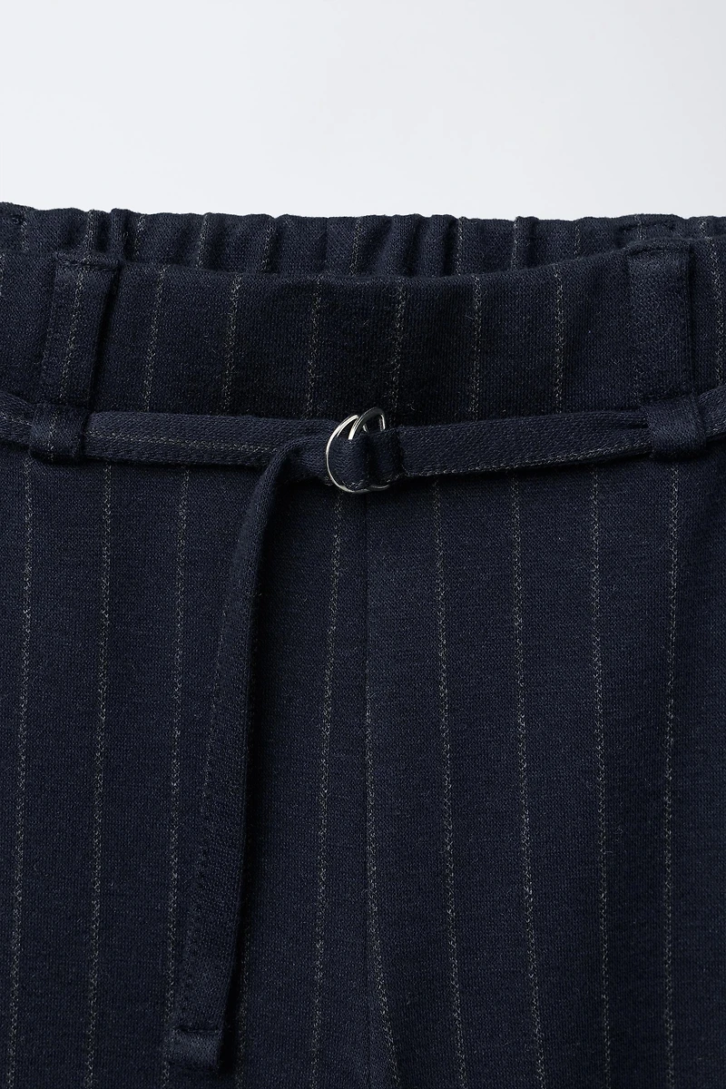 PANTALON DROIT À RAYURES