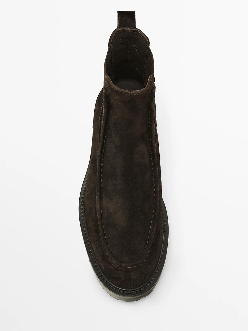 Oiled split leather Chelsea boots