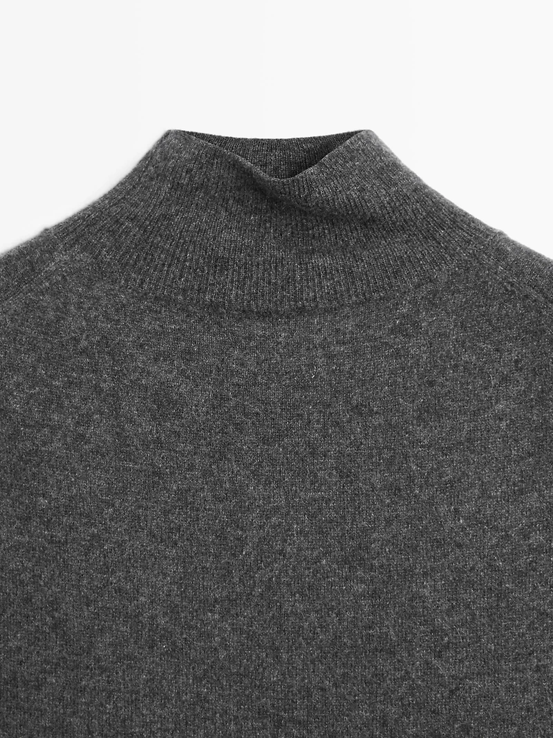 Cashmere knit vest