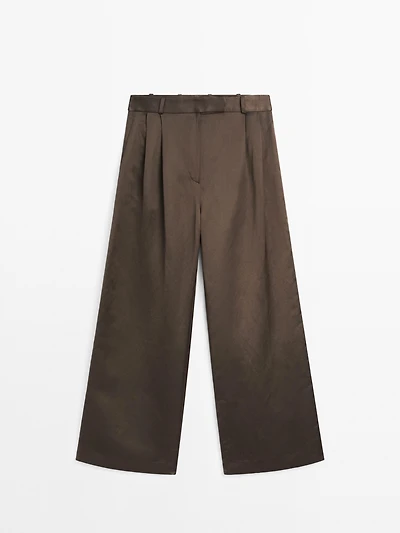 Double dart trousers