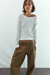 T-SHIRT CÔTELÉ À COL BATEAU