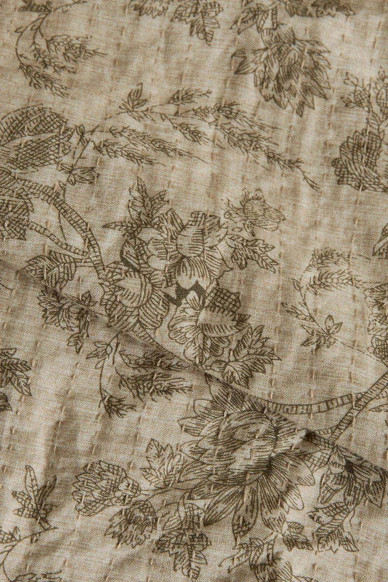 FLORAL COTTON AND LINEN QUILT