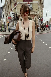 PANTS WITH A HIGH WAIST