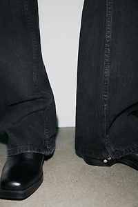 TRF LOW RISE STRAIGHT LEG JEANS