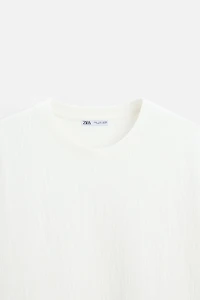 RELAXED FIT STRUCTURED T-SHIRT