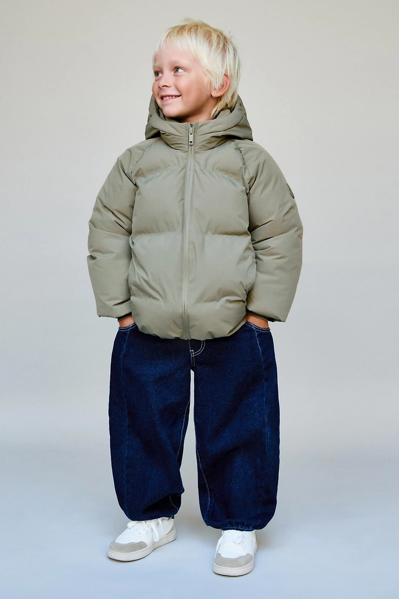 MANTEAU REMBOURRÉ À CAPUCHE DÉPERLANT