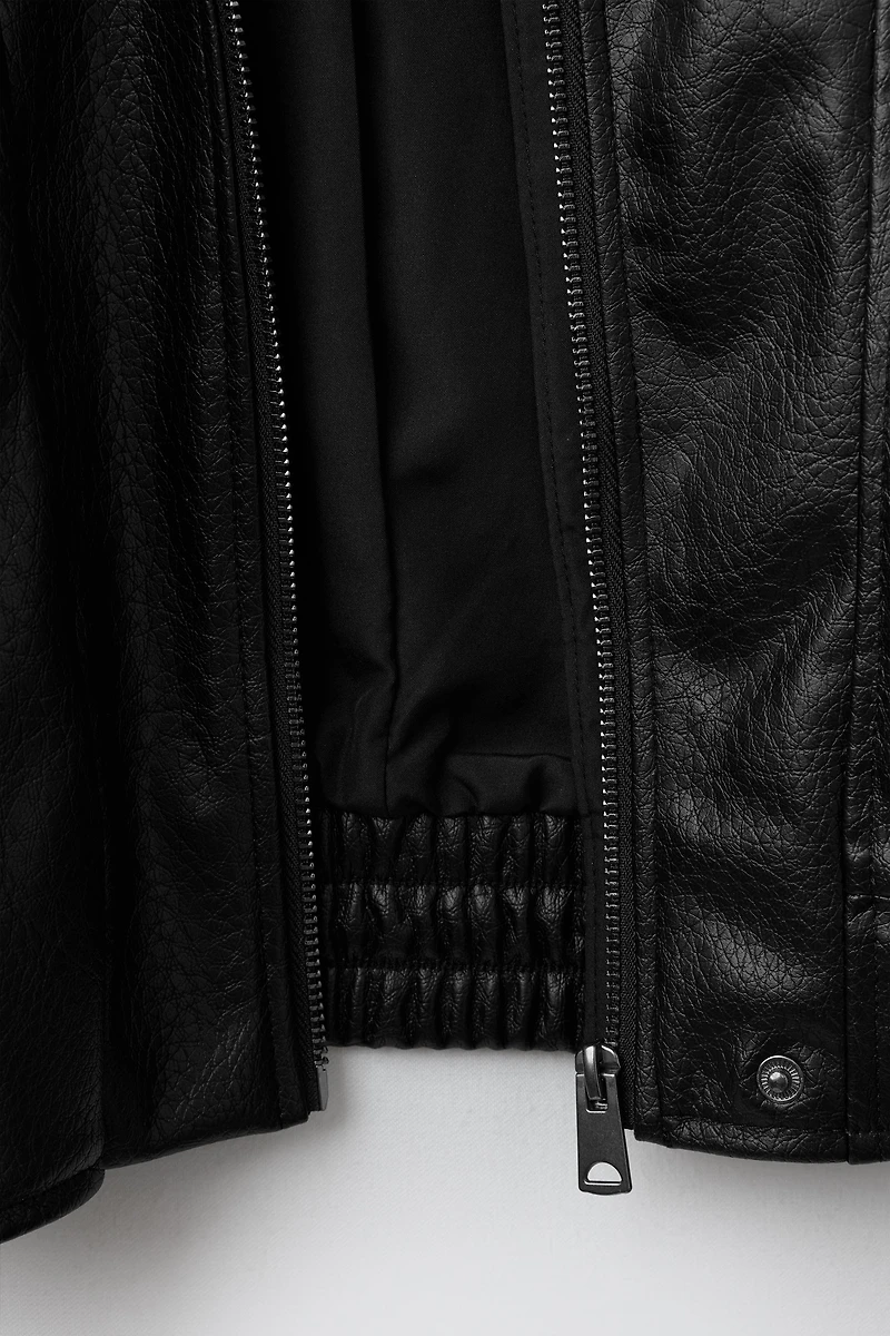 BLOUSON CROISÉ EN MATIÈRE SYNTHÉTIQUE