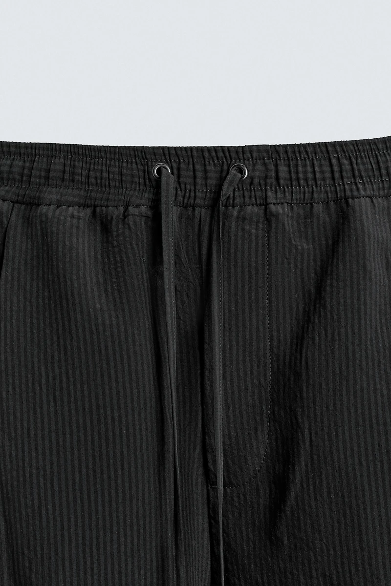 FLOWY STRIPED JACQUARD SHORTS