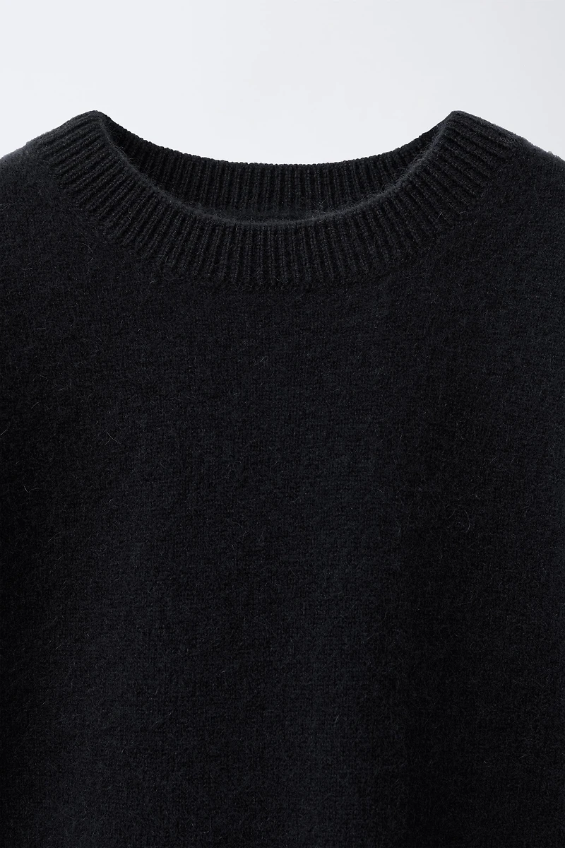 100% CASHMERE KNIT SWEATER