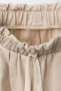 PANTALON BAGGY DÉTAIL CROCHET
