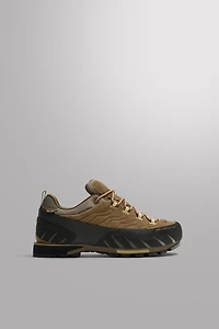 RECCO® WATERPROOF HIKING SNEAKERS