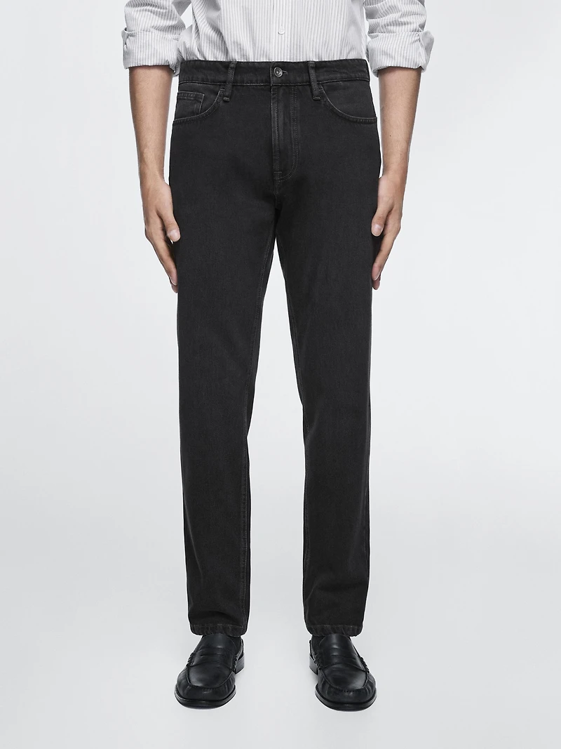 Tapered fit jeans