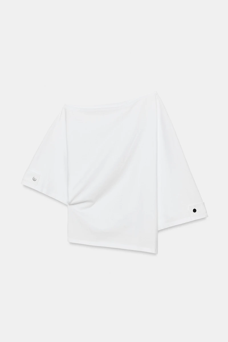 BUTTON BOAT NECK T-SHIRT