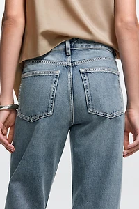 Mid-waist wide-leg jeans