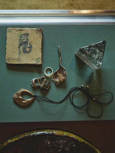 Abstract metal necklace