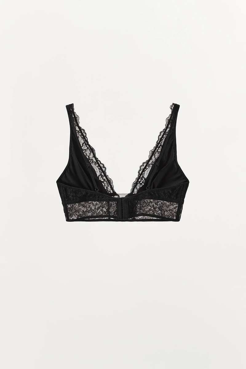 COMBINATION LACE TRIANGLE BRALETTE