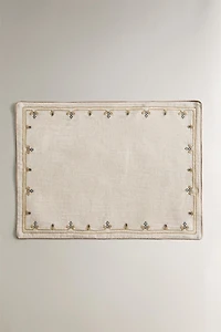 PLACEMAT WITH PLANTS EMBROIDERY