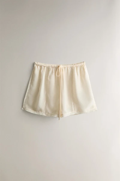 SHORT EN COTON ET DENTELLE