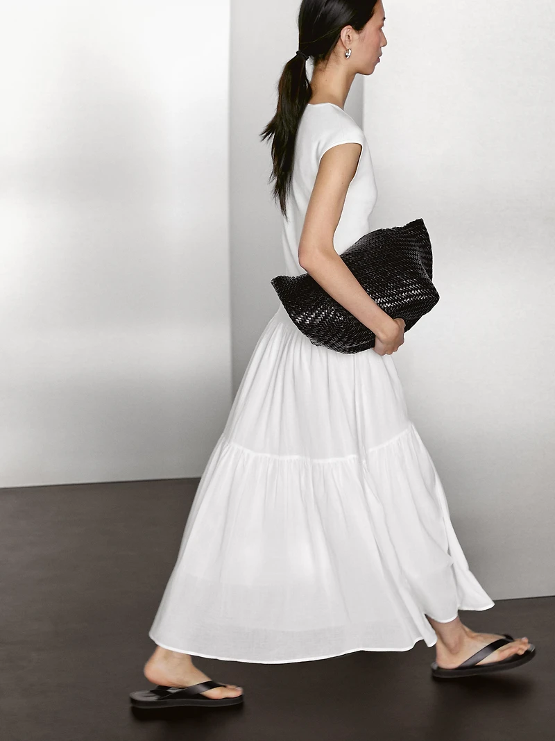 Long contrast V-neck dress