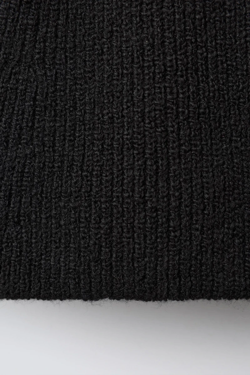 BOW KNIT SKIRT