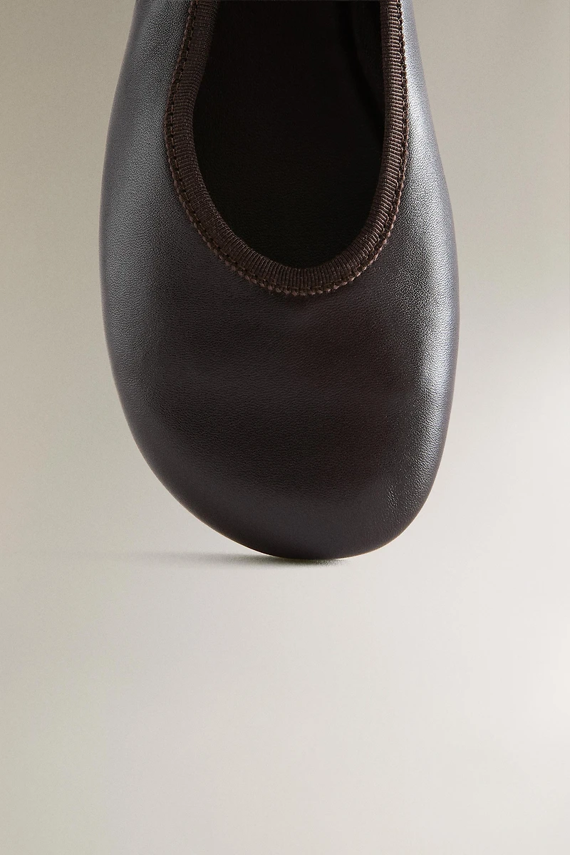 BALLERINES FLEXIBLES EN CUIR