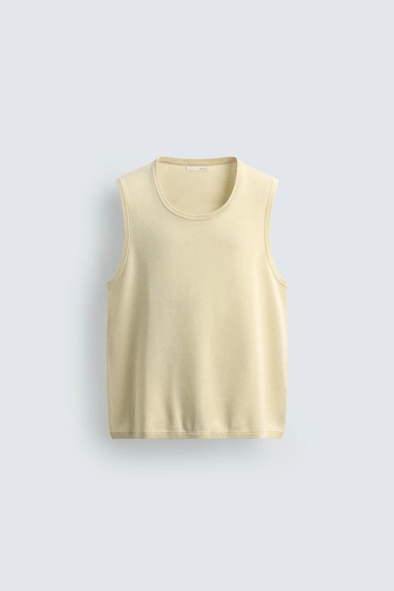 TEXTURED KNIT VEST