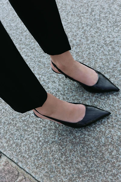 TEXTURED SLINGBACK HEELS