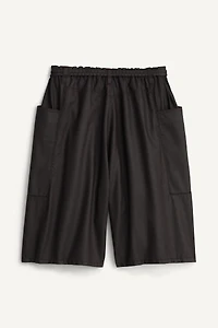 RELAXED FIT WAXED LYOCELL SHORTS